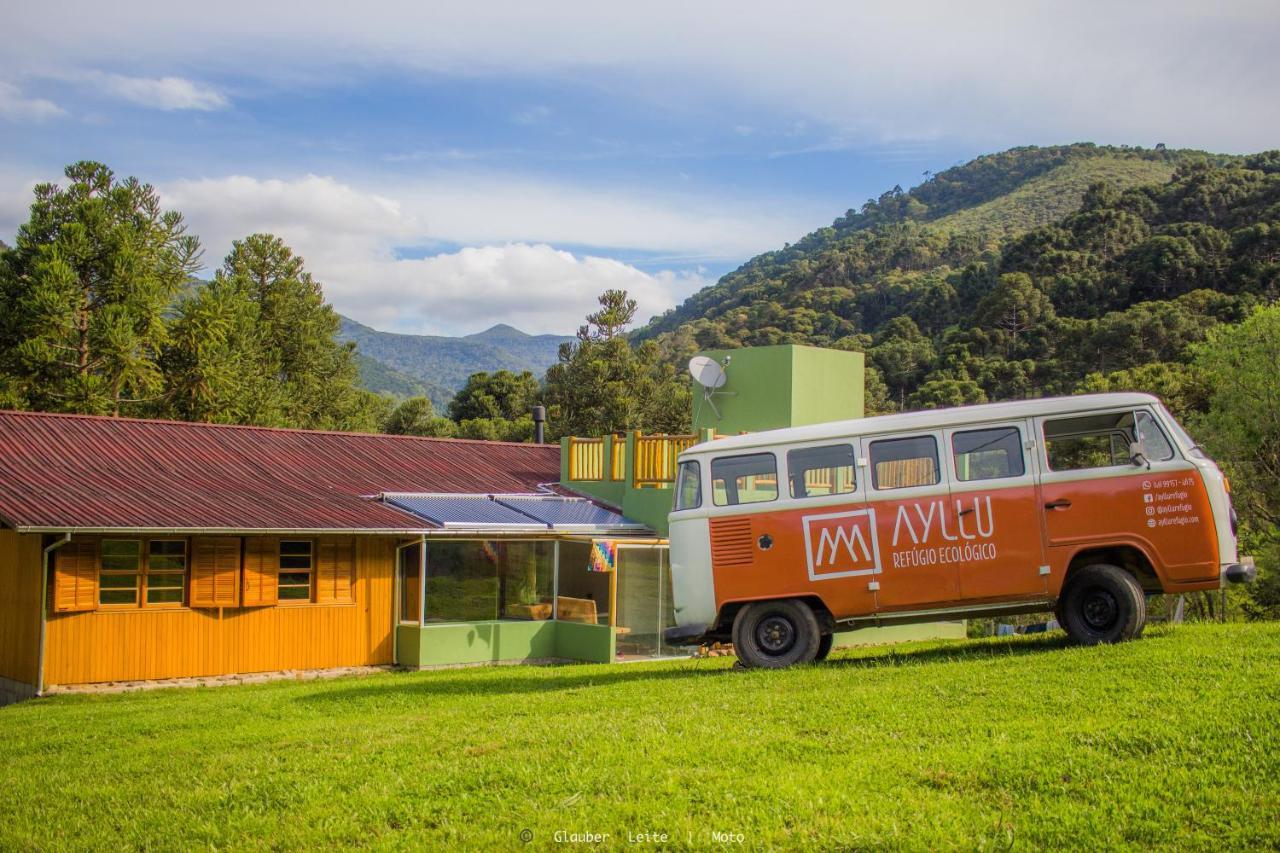 ウルビシ Ayllu Refugio Ecologicoホステル エクステリア 写真